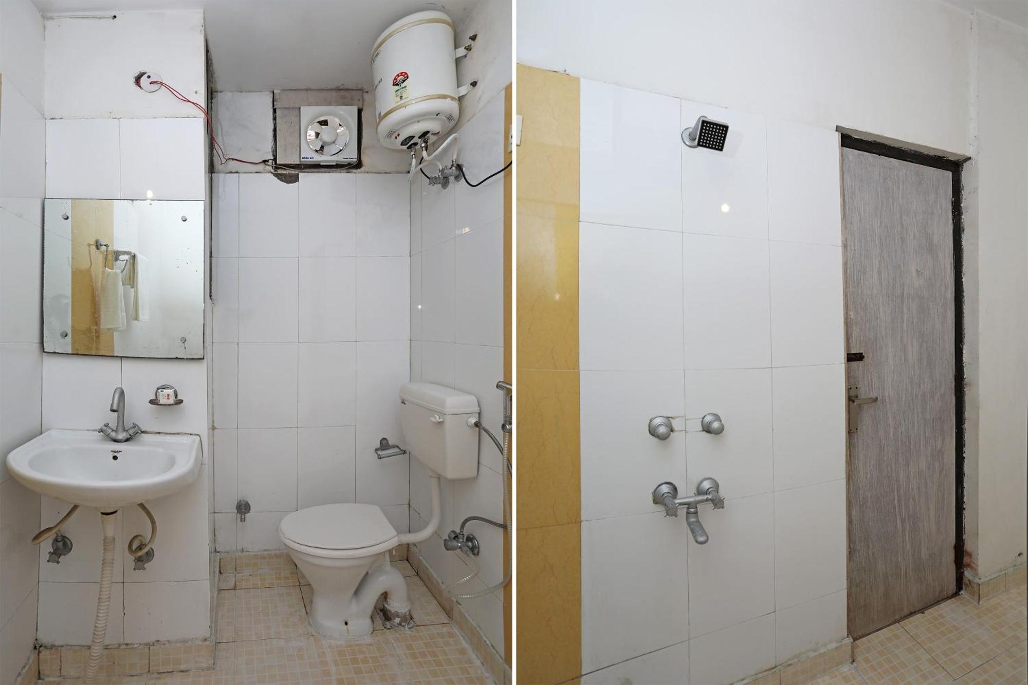 Oyo 11392 The Hotel Grand Hospitality Noida Bagian luar foto